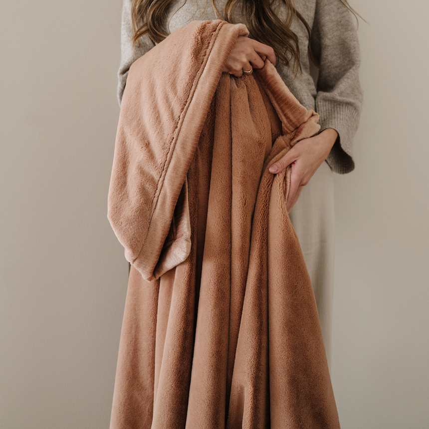 LUSH XL BLANKETS