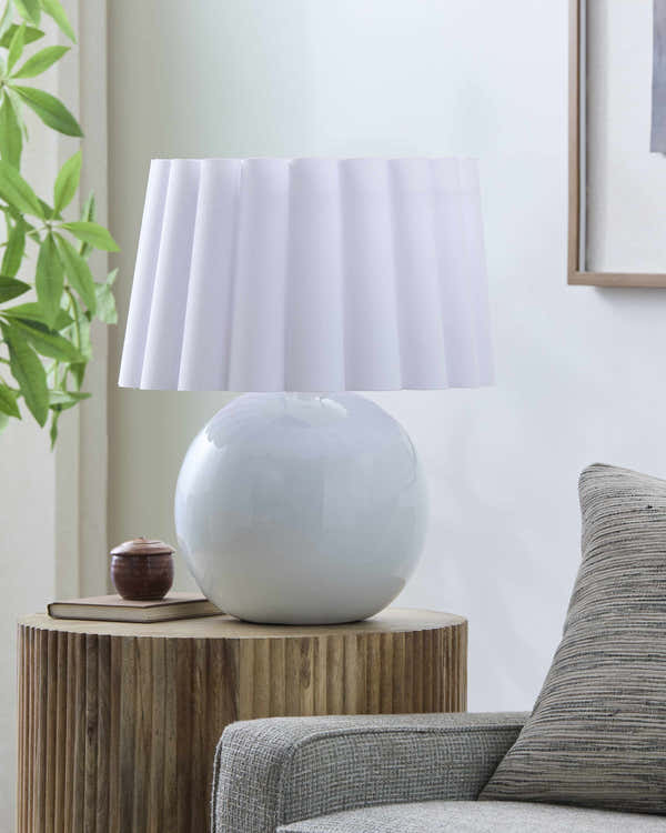 Muromtsevo White Table Lamp