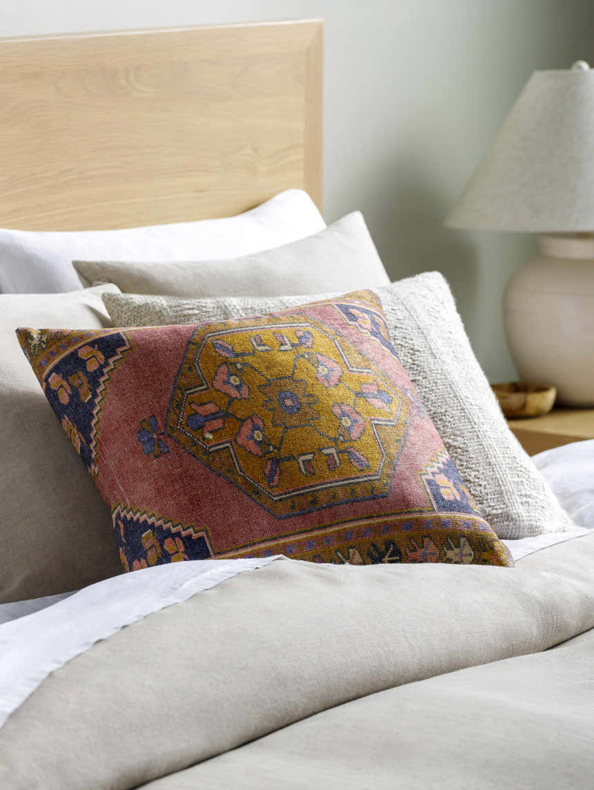 Alecto Outdoor Throw Pillows