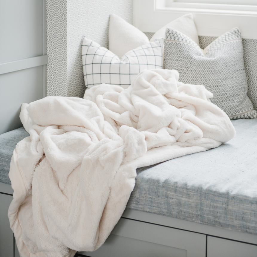 LUSH XL BLANKETS