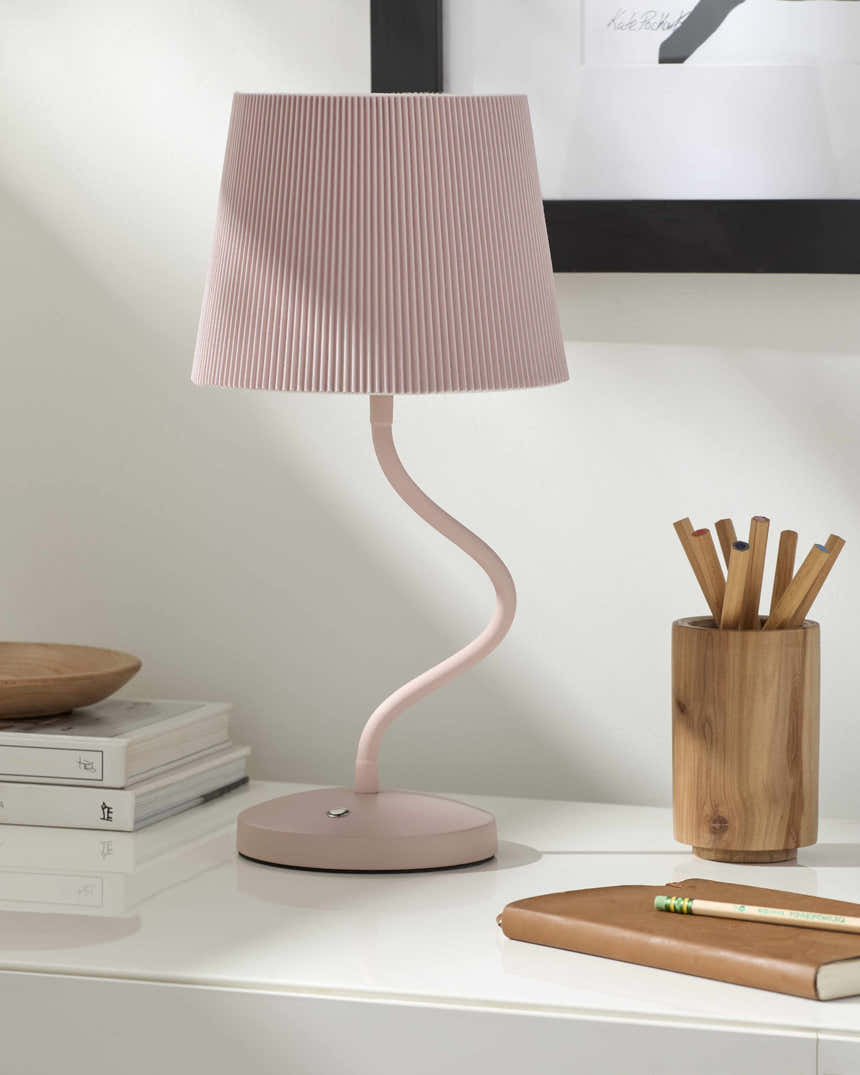 Pachiquita Pink Table Lamp