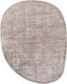 Close-up of the hand-loomed Anjang Modern Faux Silk Rug in Beige, showing its viscose texture and unique pebble shape. Design-Custom
