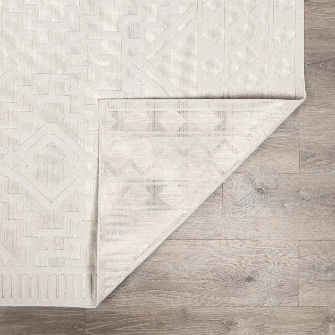 Plumtree 3D White Outdoor Rug