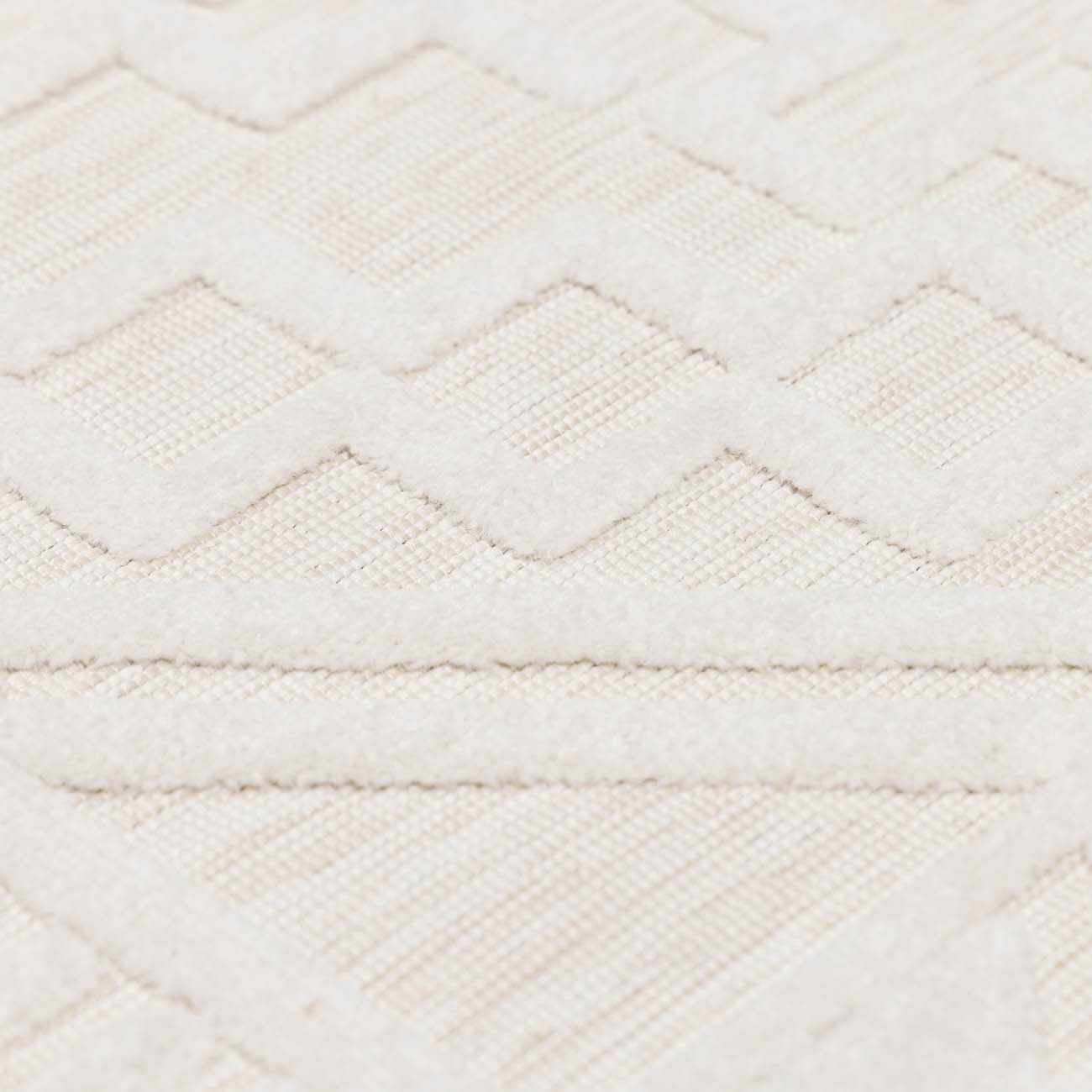 Plumtree 3D White Outdoor Rug