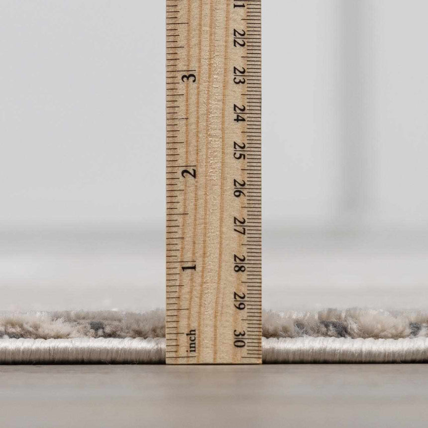 Garza Diamond Textured Washable Rug