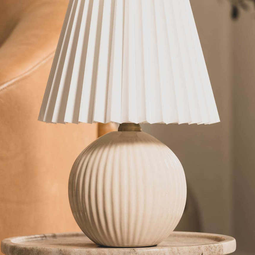Shahrekord Cream Table Lamp