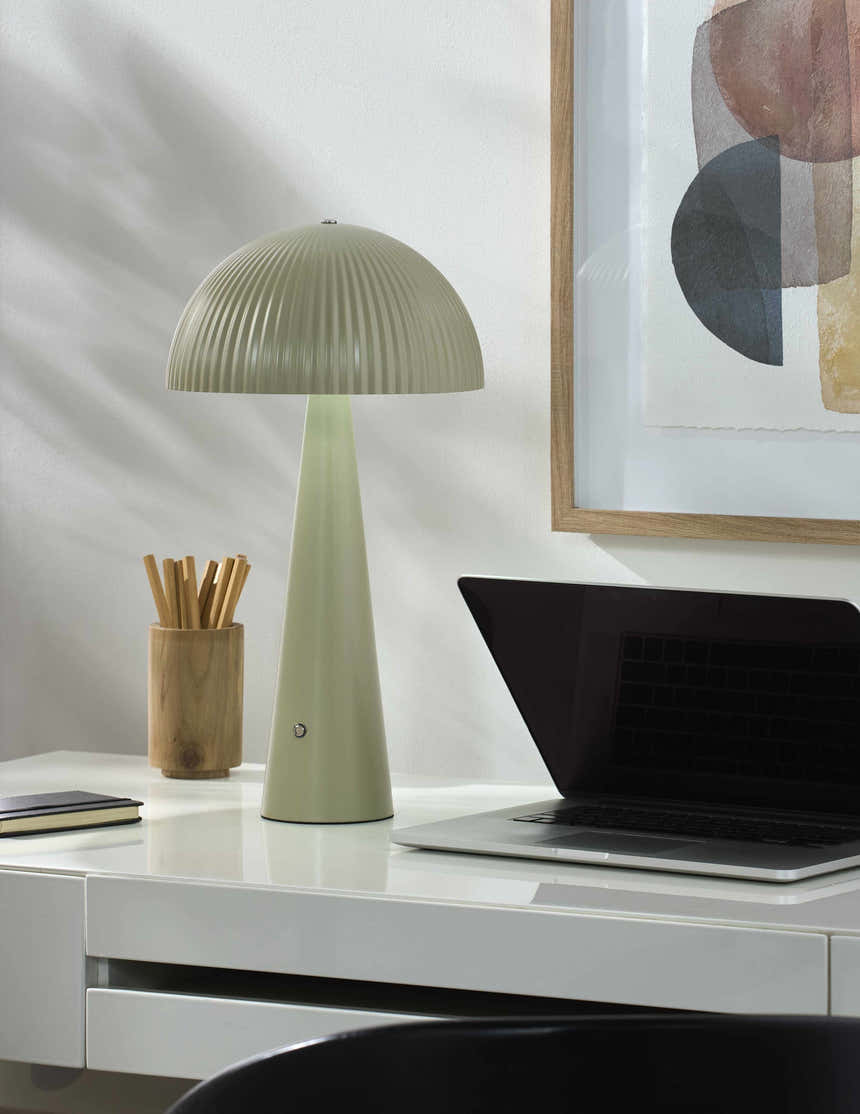 Scontrone Cream Table Lamp