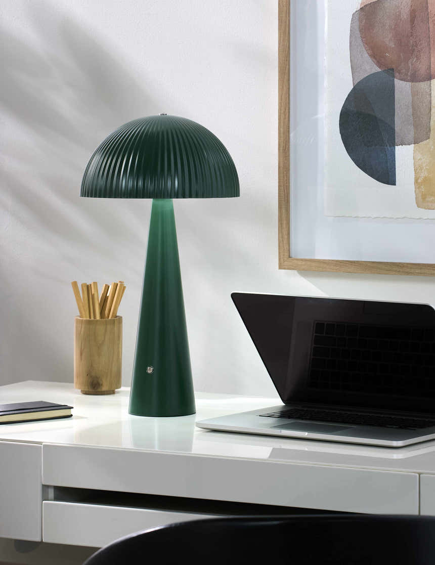 Scontrone Green Table Lamp