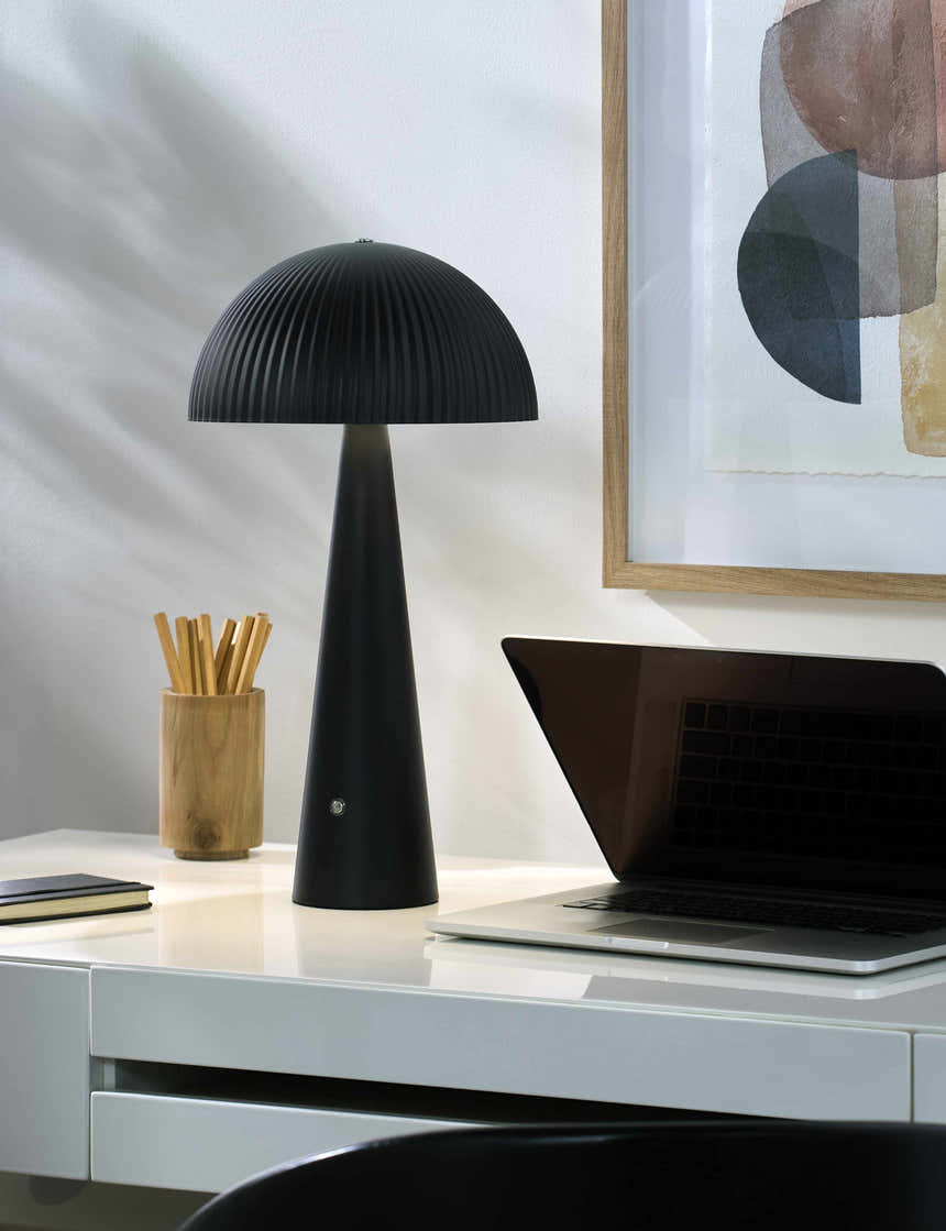 Scontrone Black Table Lamp
