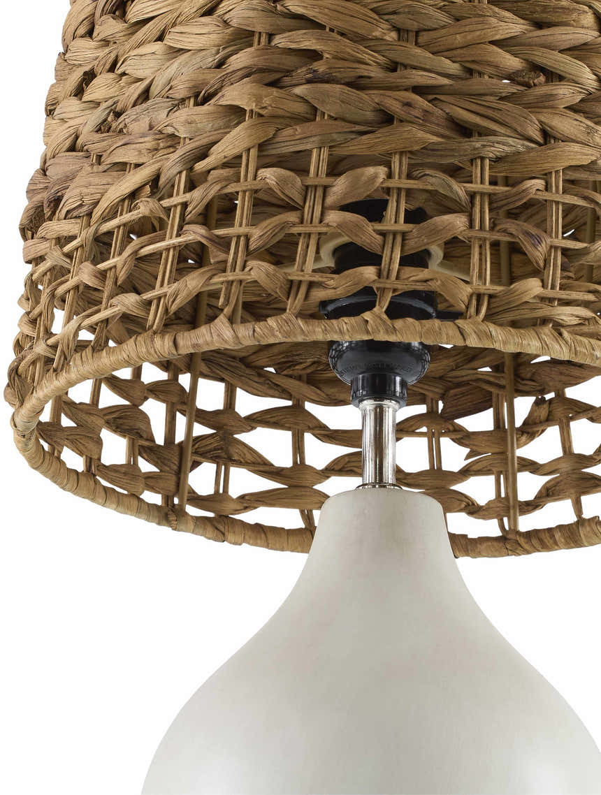Strasbourg Cream Table Lamp