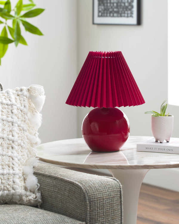Shcheglovo Red Table Lamp