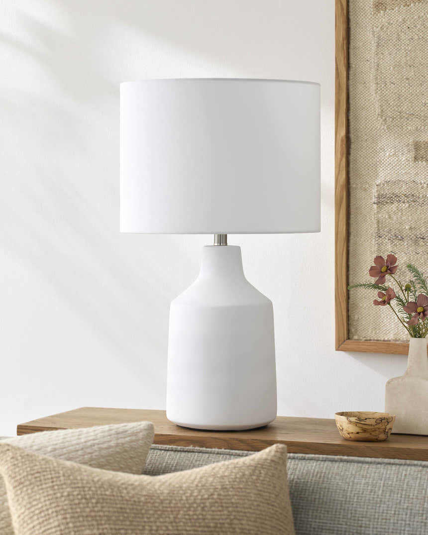 Toamasina White Table Lamp