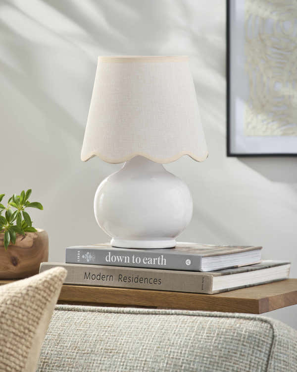 Theisseil Light Silver Table Lamp