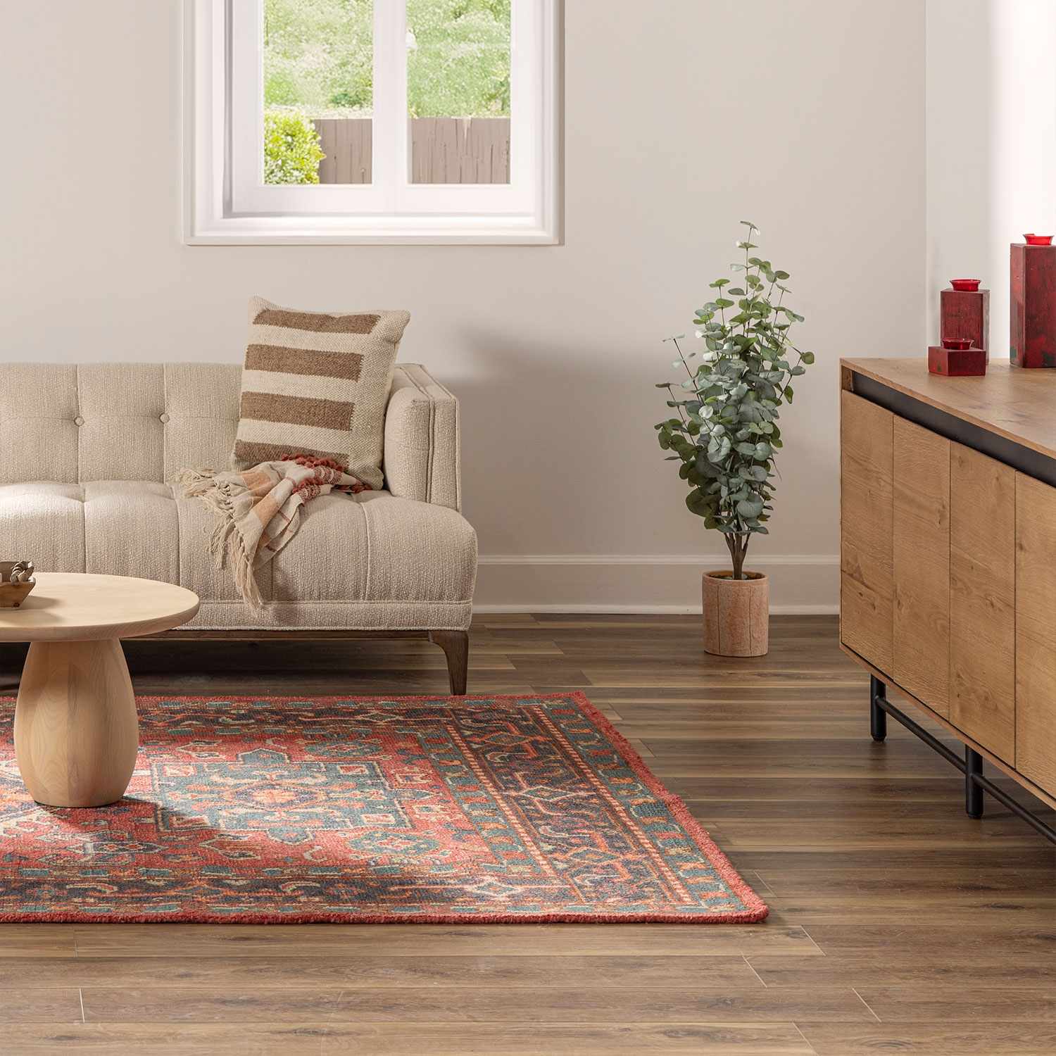 Uzundere Hand Knotted Wool & Cotton Area Rug