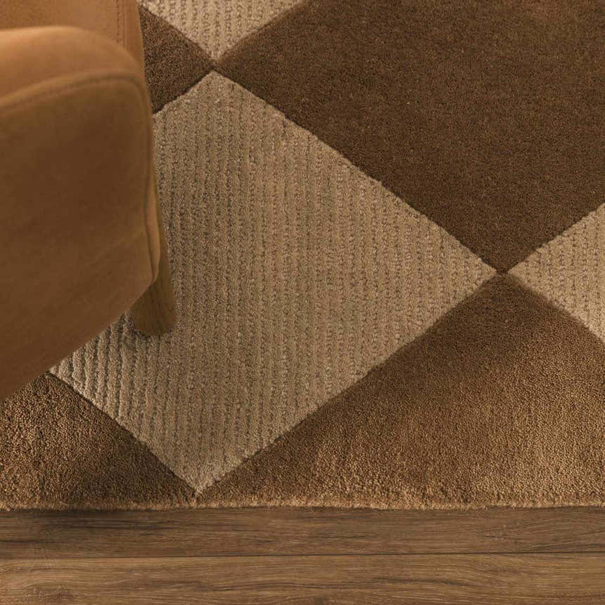 Close-up of Isaac Handmade Vivir x LIVABLISS VVIS-2300 area rug with tan and ivory diamond pattern and wool texture. Styleshot