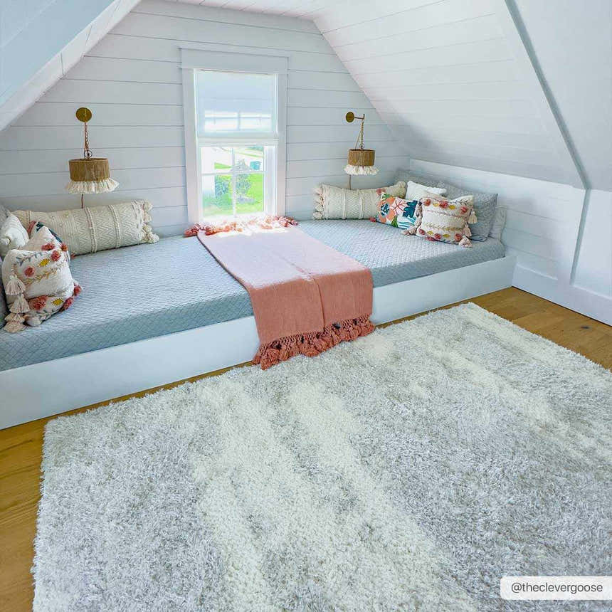 Sample Aysun Gray Plush Area Rug - Clearance