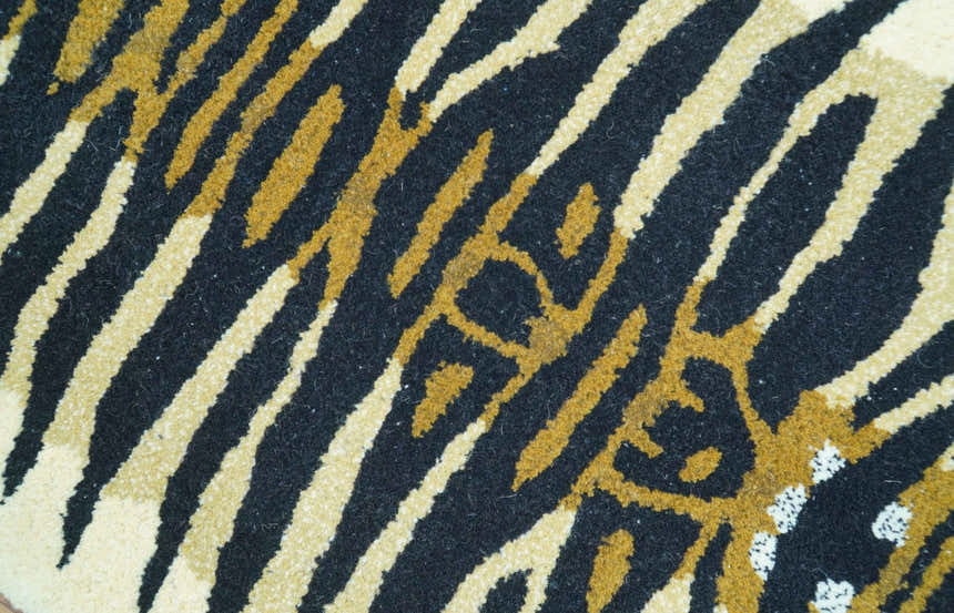 Hand Tufted Animal Tiger Black 3x5 Wool Area Rug