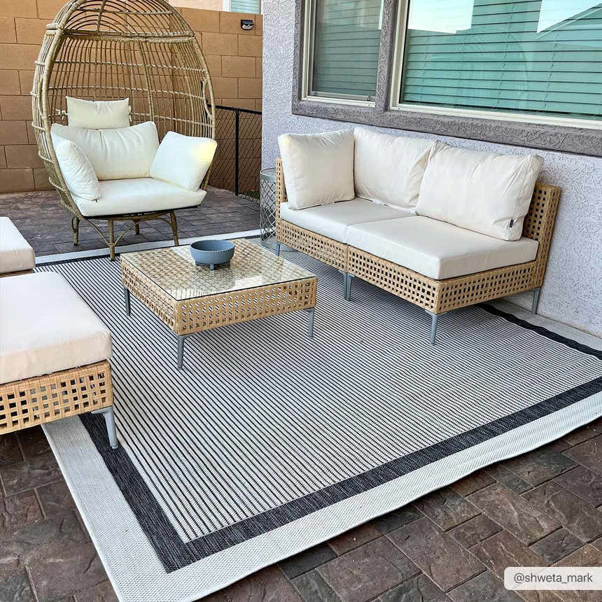 Sample Hevel Black & White Area Rug - Clearance