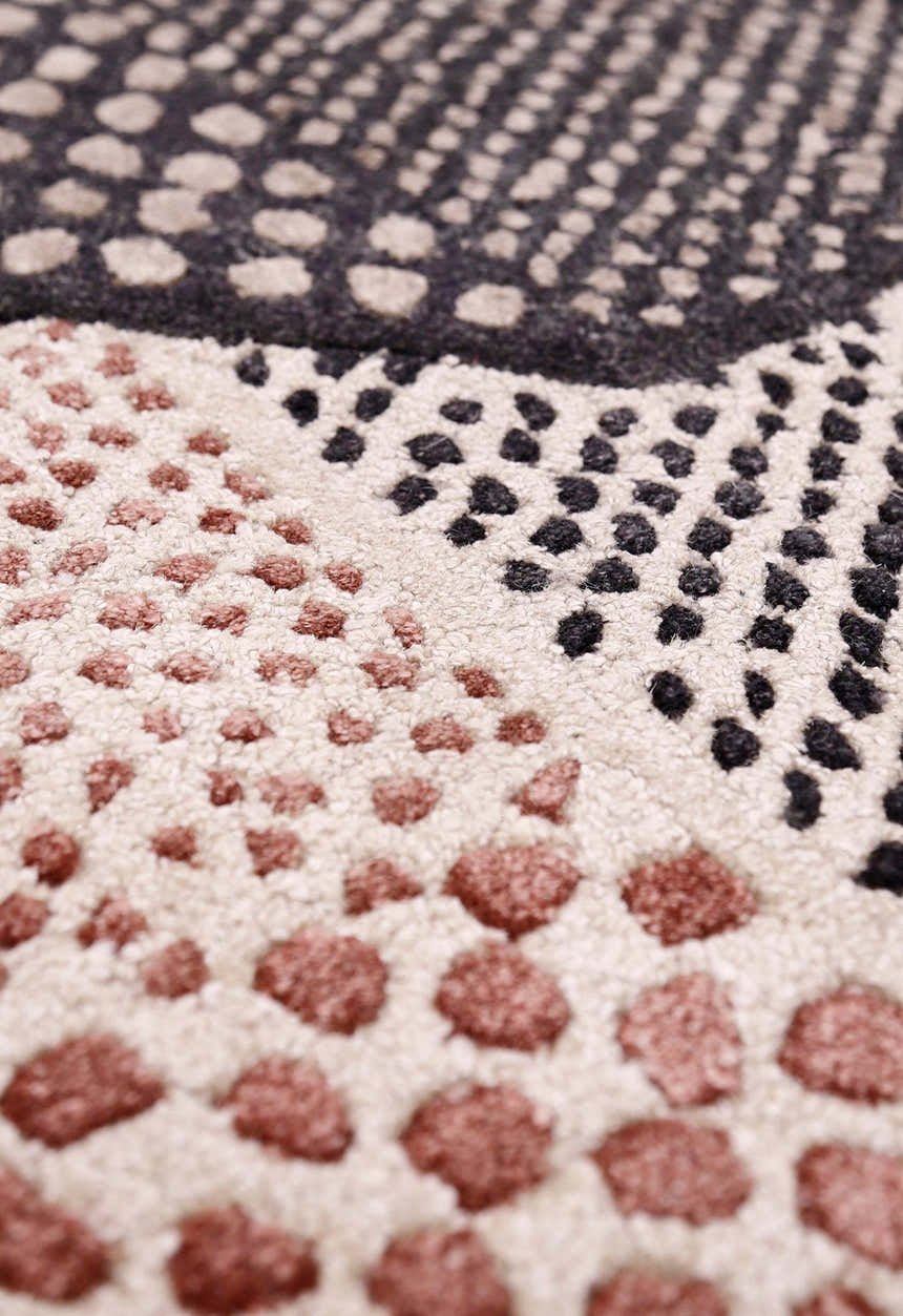 Modern Dotted Mesh Black Hand Tufted 5x8 Wool Area Rug