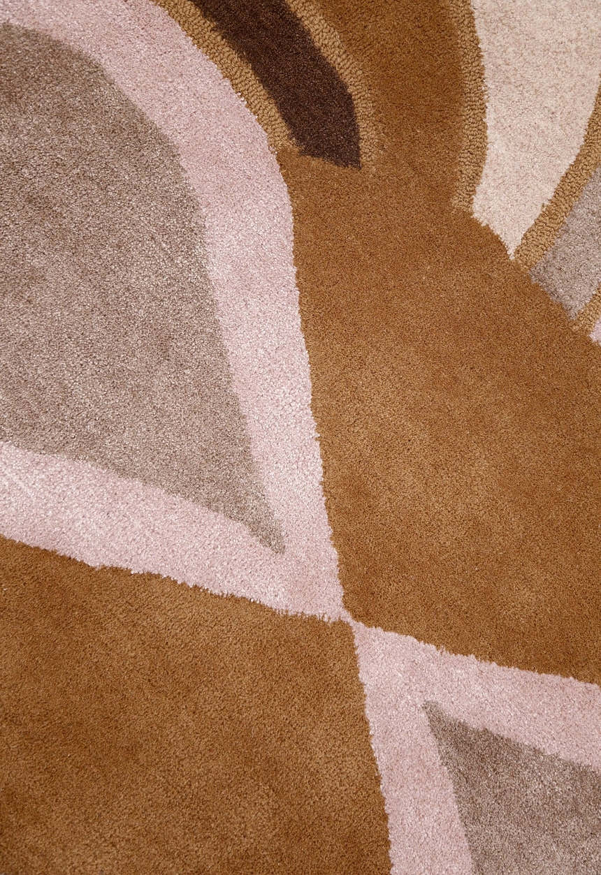 Modern Petal Camel Hand Tufted 5x8 Wool Area Rug