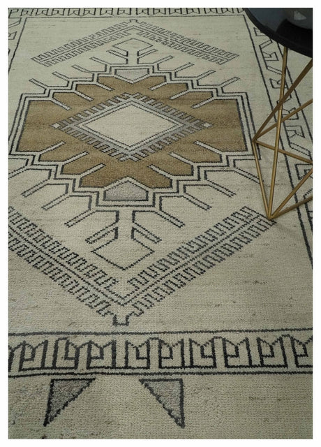 Natural Wool Hand Knotted Ivory, Beige and Black Traditional Heriz Serapi Wool Multi Size wool Area Rug, Kids, Living Room and Bedroom Rug