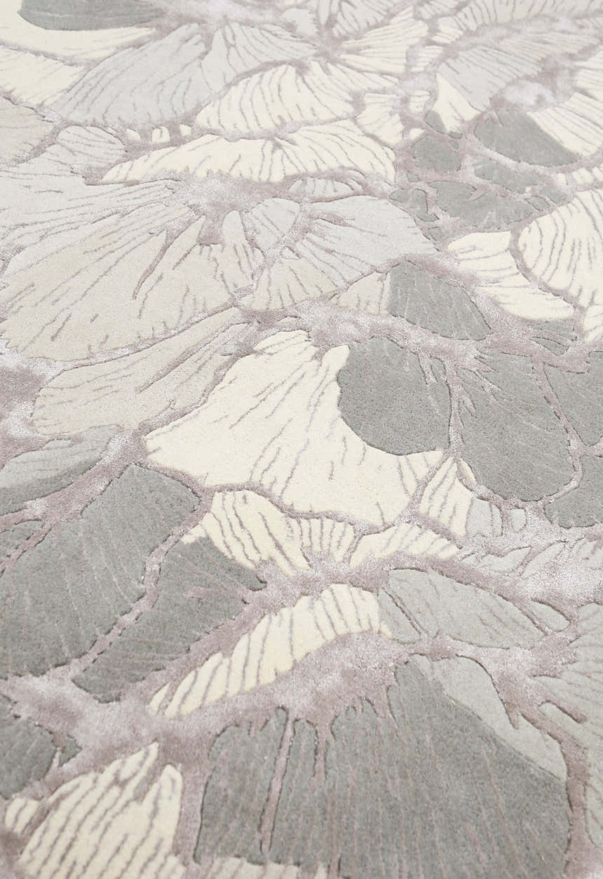 Petals Modern Gray Hand Tufted 5x7 Wool Area Rug