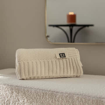 Regenerative Organic Knitted Blanket