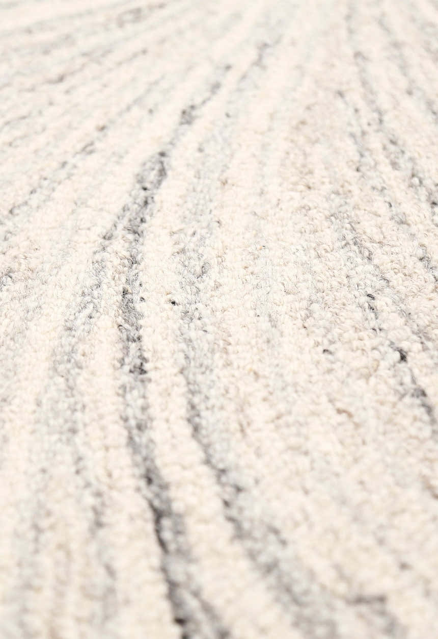 Snow Bloom Beige Hand Tufted 5x7 Wool Area Rug