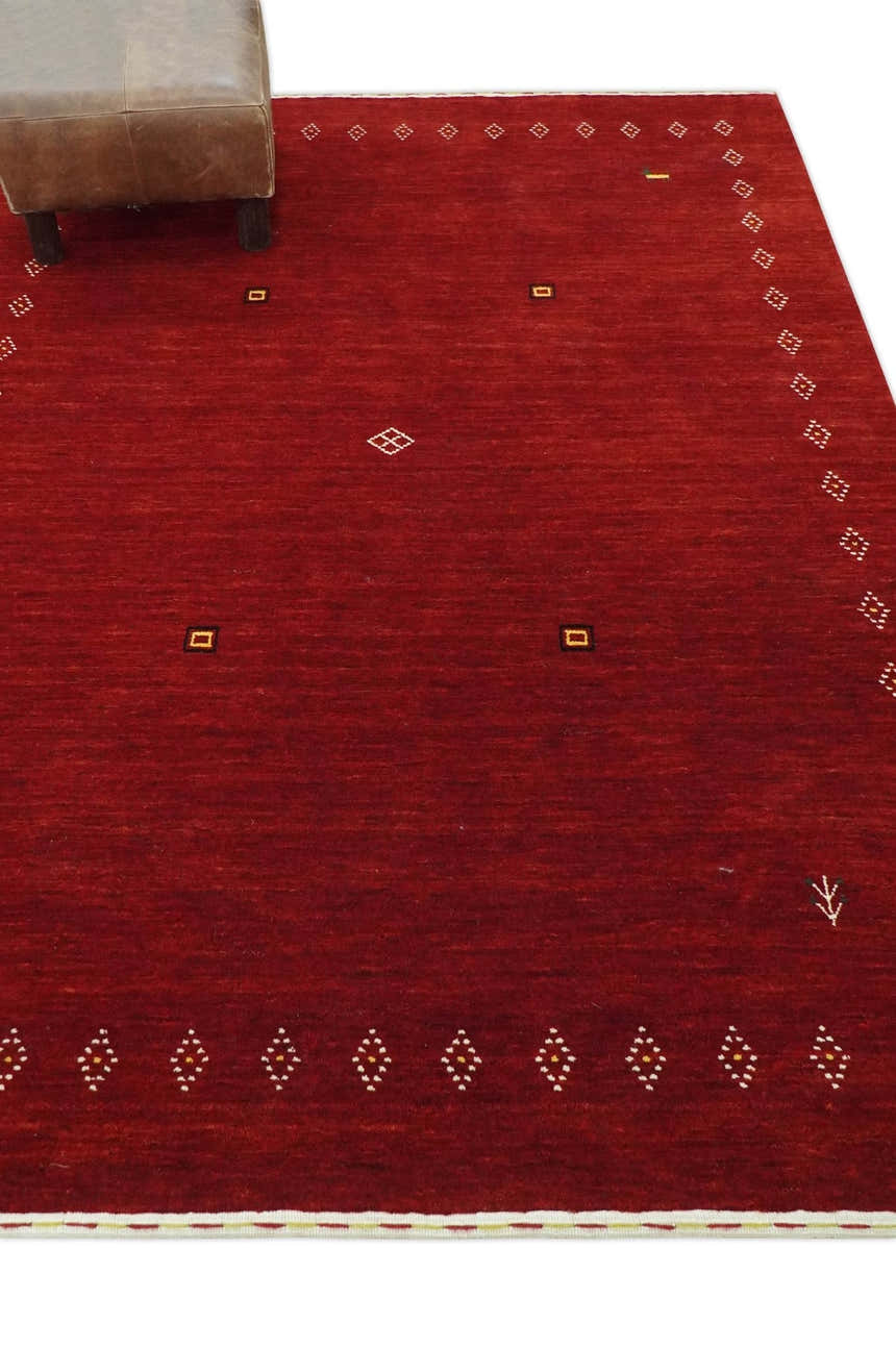 Solid Plain Maroon Geometrical Design Hand loom Custom made wool area Rug