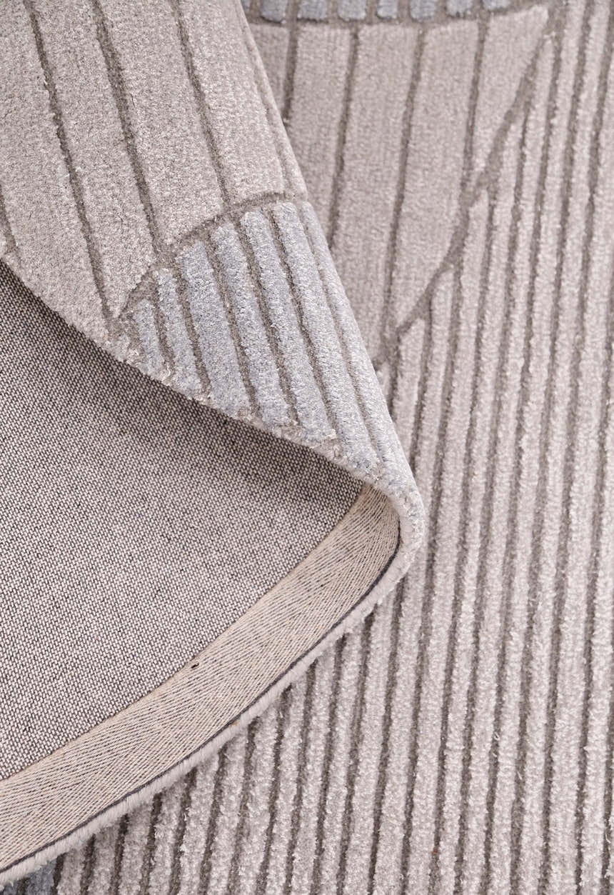 Stone Modern Ripple Lines Gray and Lilac Hand Tufted 5x7 Wool Rug