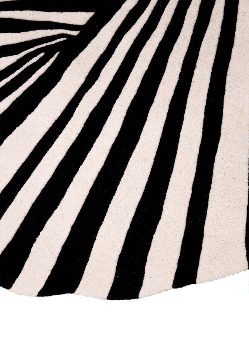 Sunflare Fan Black Hand Tufted 5x5 Wool Area Rug