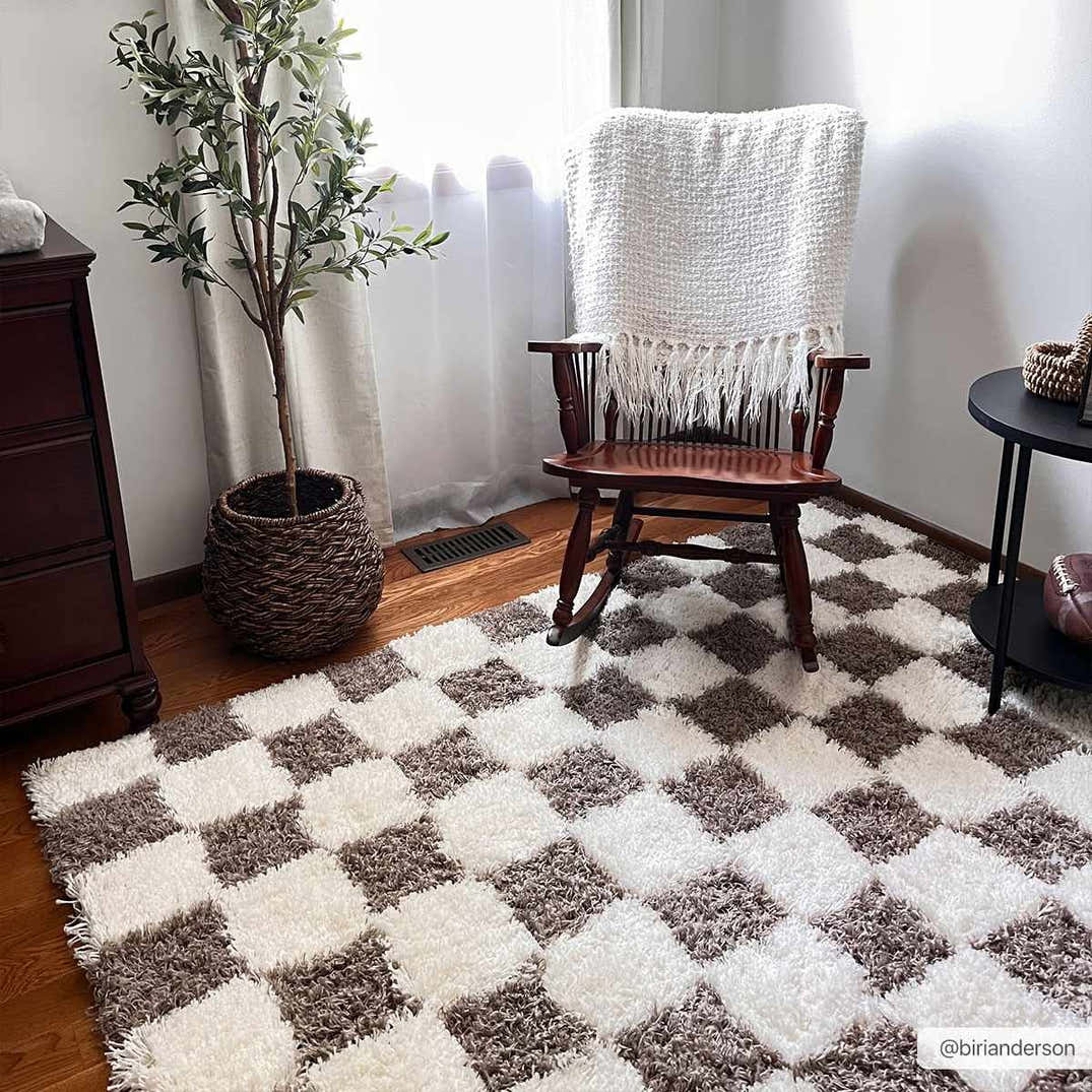 Atira Brown Checkered Area Rug – Boutique Rugs