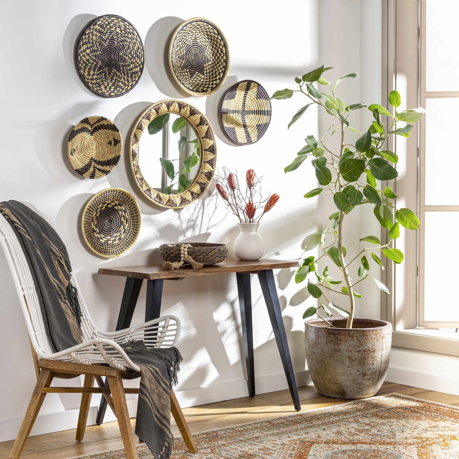 Quinipot Natural Woven Circular Moonj Grass Tapestry