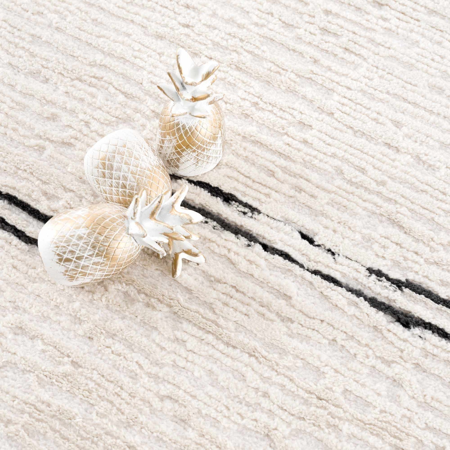 Riad Black Striped White Rug with Tassels