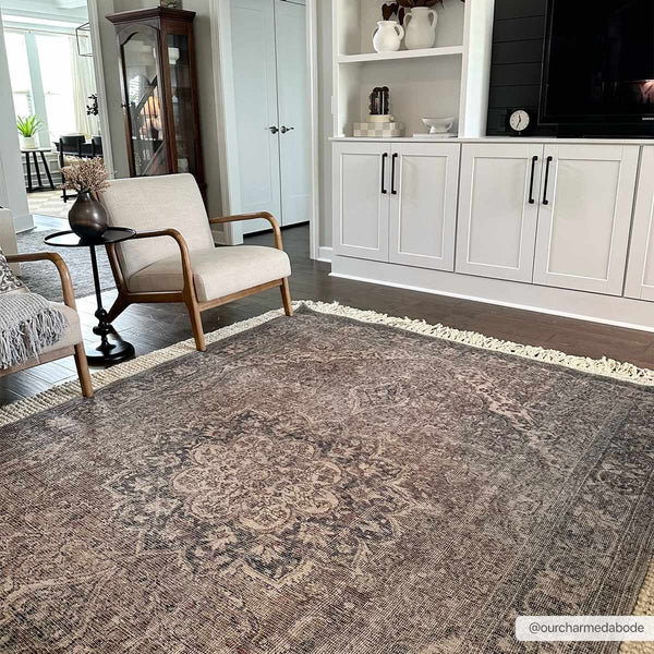 https://boutiquerugs.com/cdn/shop/products/Dusty-sage-greenpoint-medallion-washable-area-rug-6_7x9_2C-GRNPN-679-ourcharmedabode-5_600x.jpg?v=1698230420