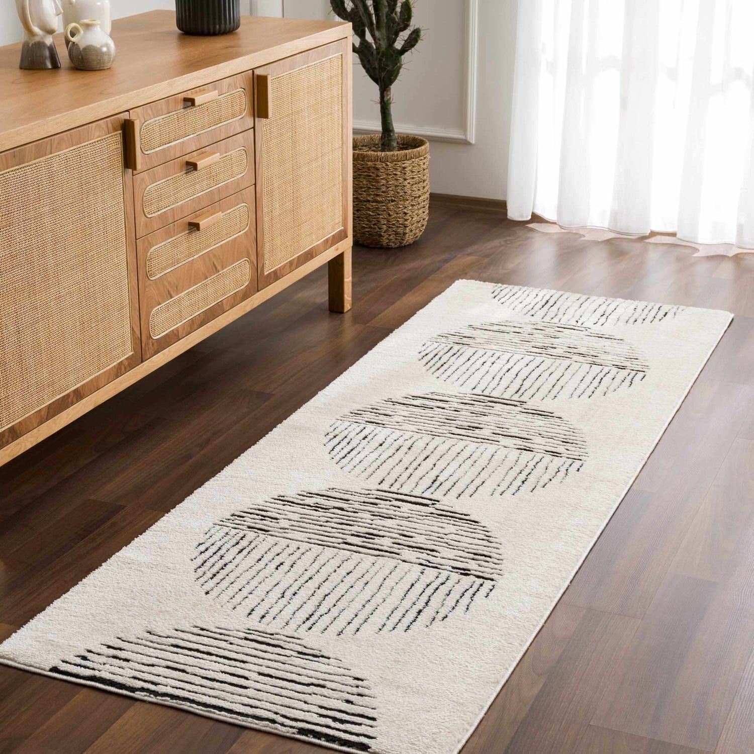 Mahsa Area Rug
