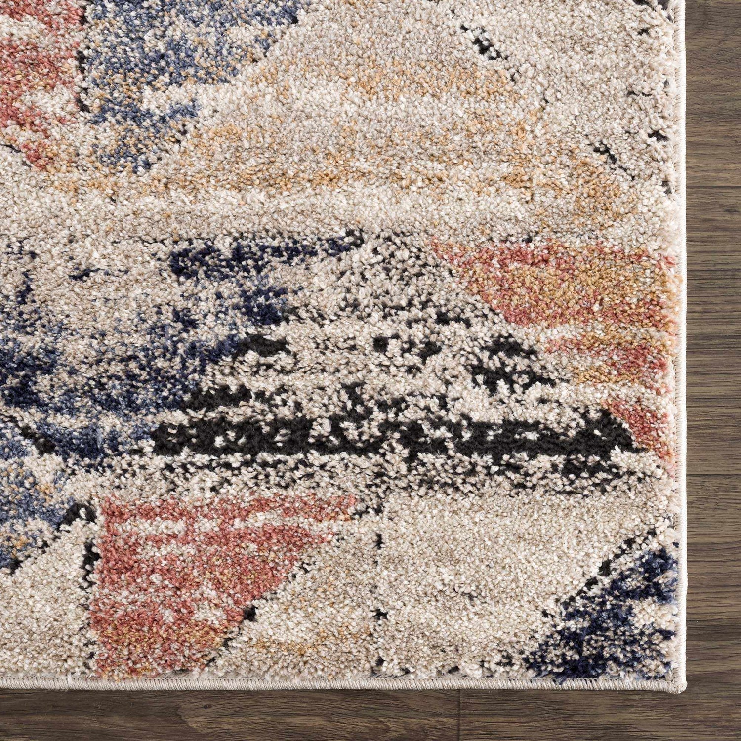 Leeza Area Rug