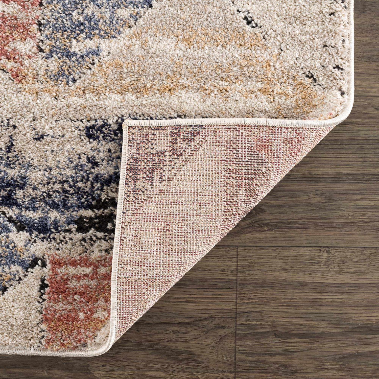 Leeza Area Rug