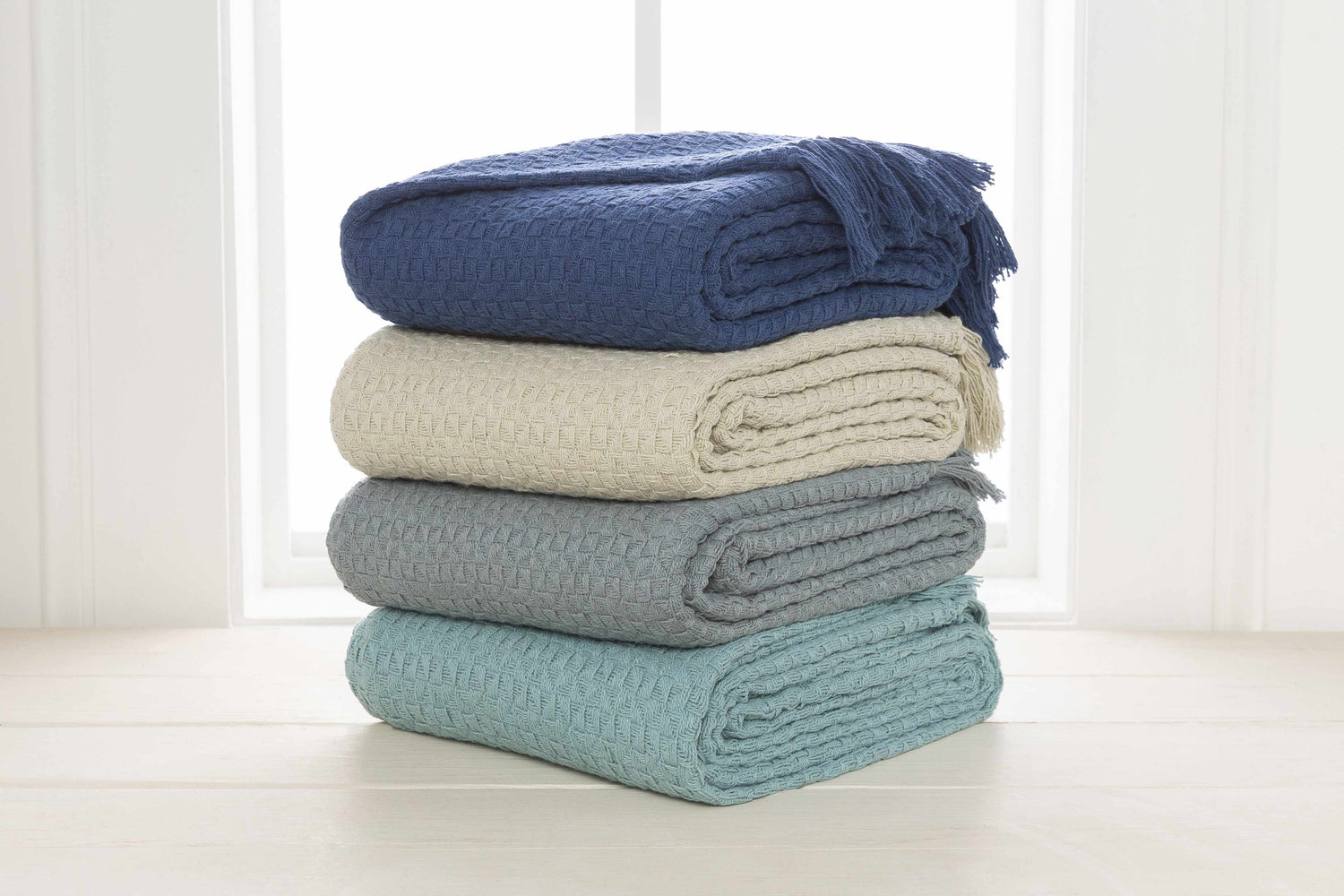 Pervomayka Navy Throw Blanket