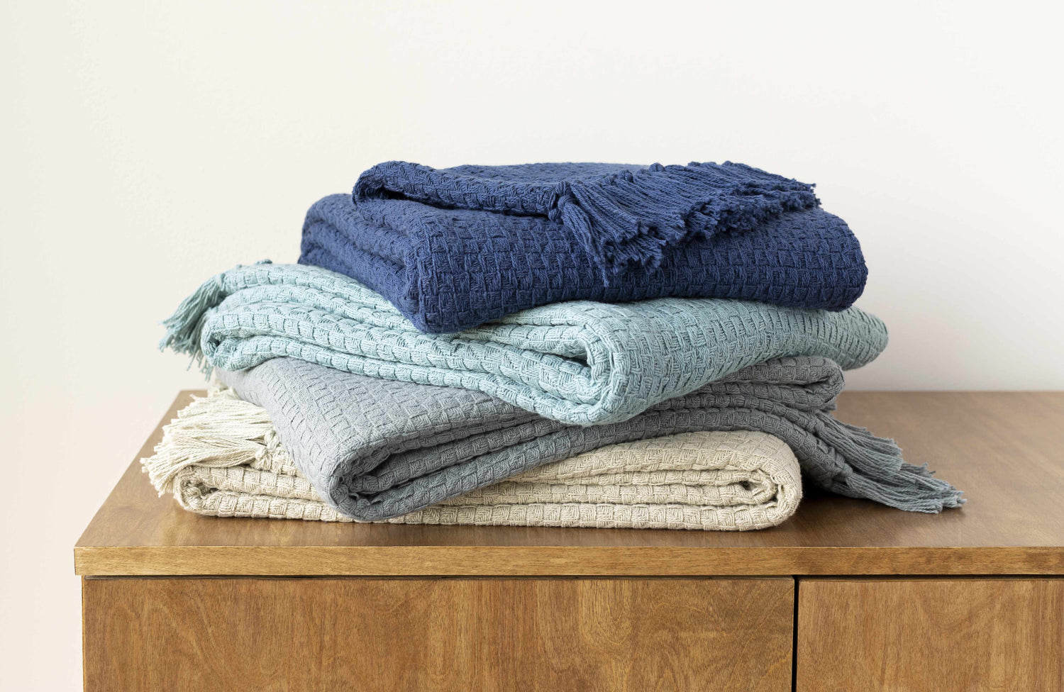 Pervomayka Navy Throw Blanket