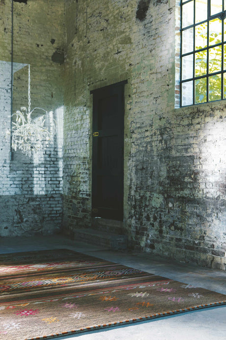 Kyah KYA-9113   Area Rug - Clearance