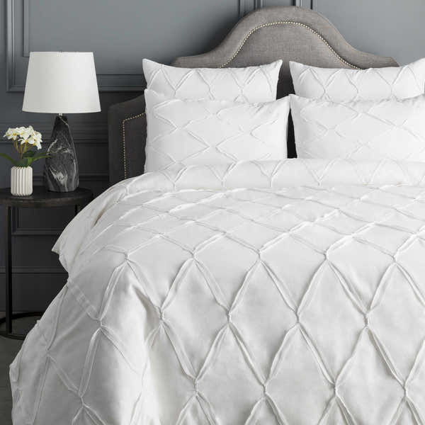 Gutalac White Quilted Bedding - Clearance