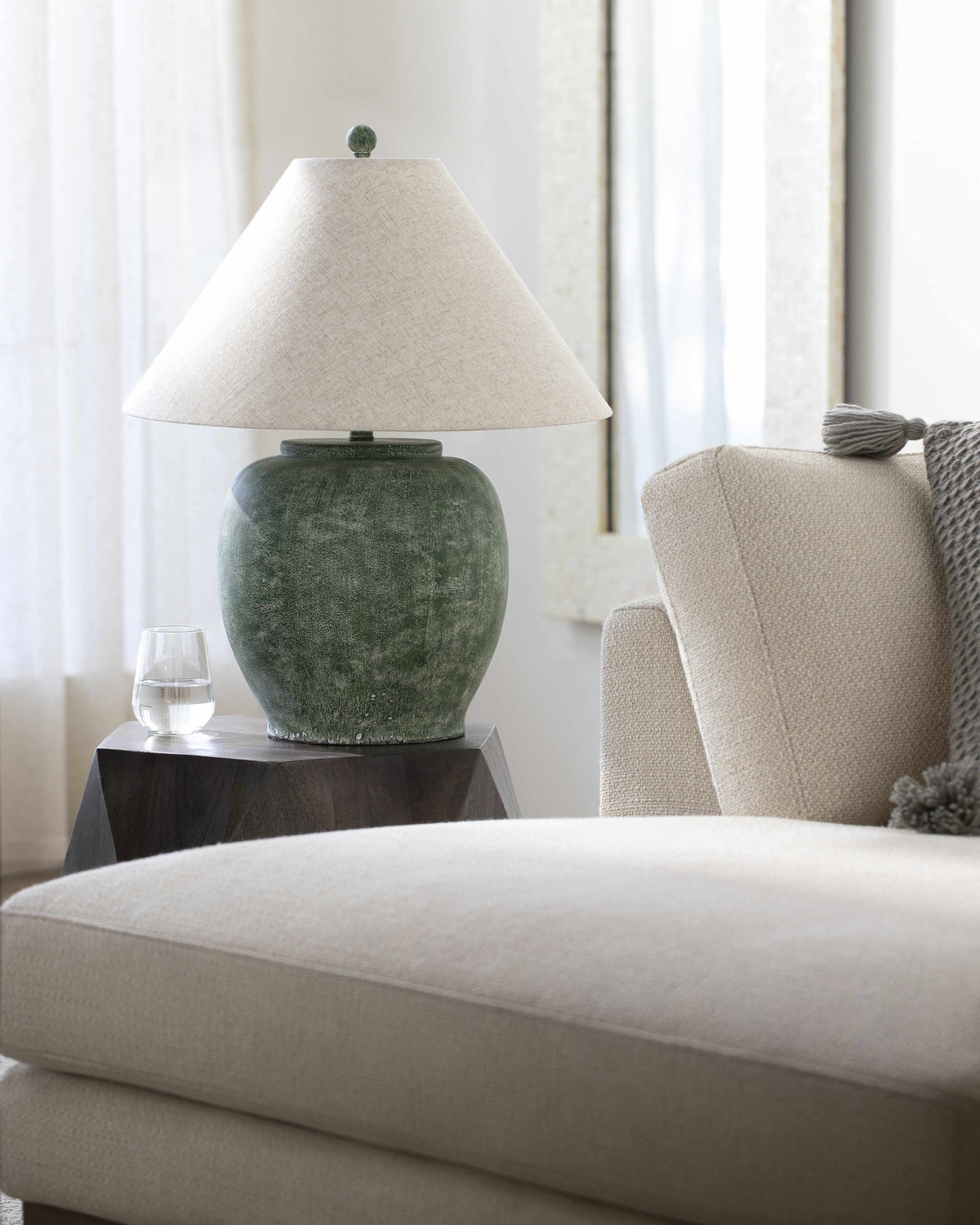 Gurgurnica Green Table Lamp