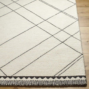 Holle Area Rug