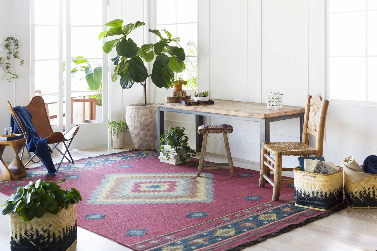 Pervomayka Navy Throw Blanket