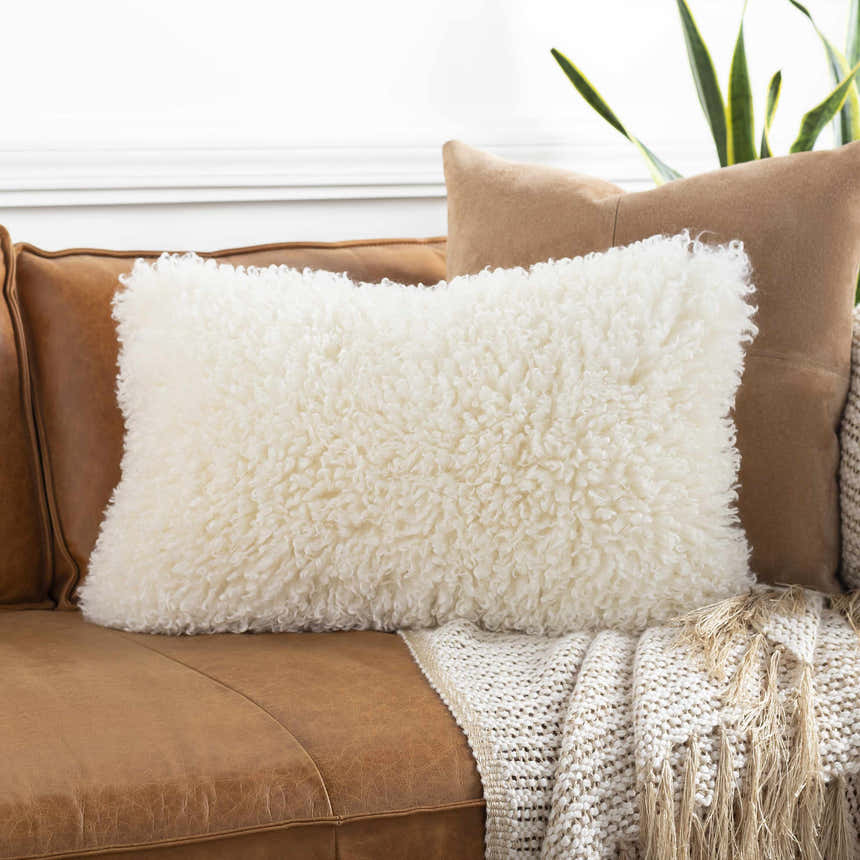 Kinu Throw Pillow