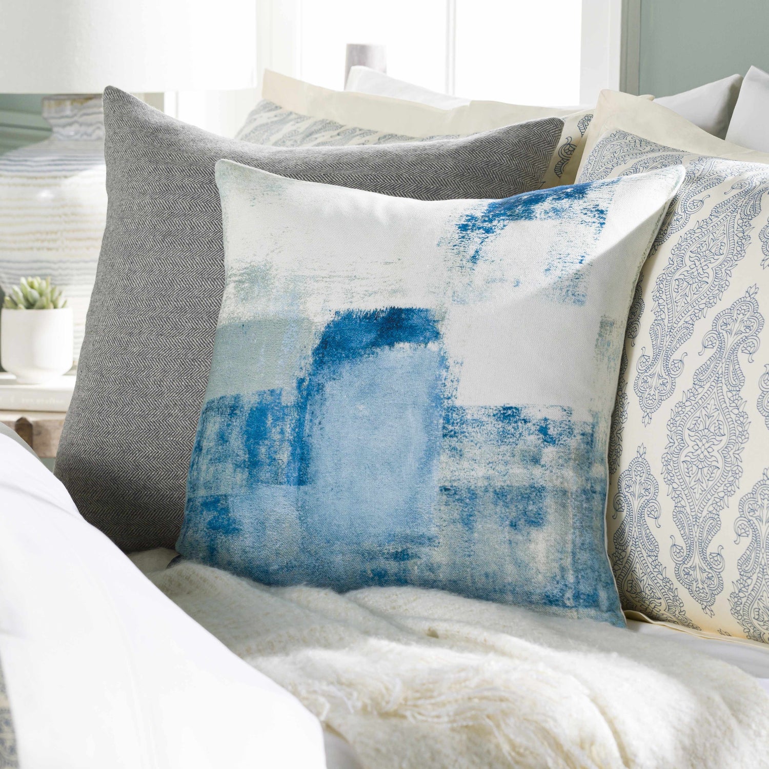 Kuyulusebil Pillow Cover