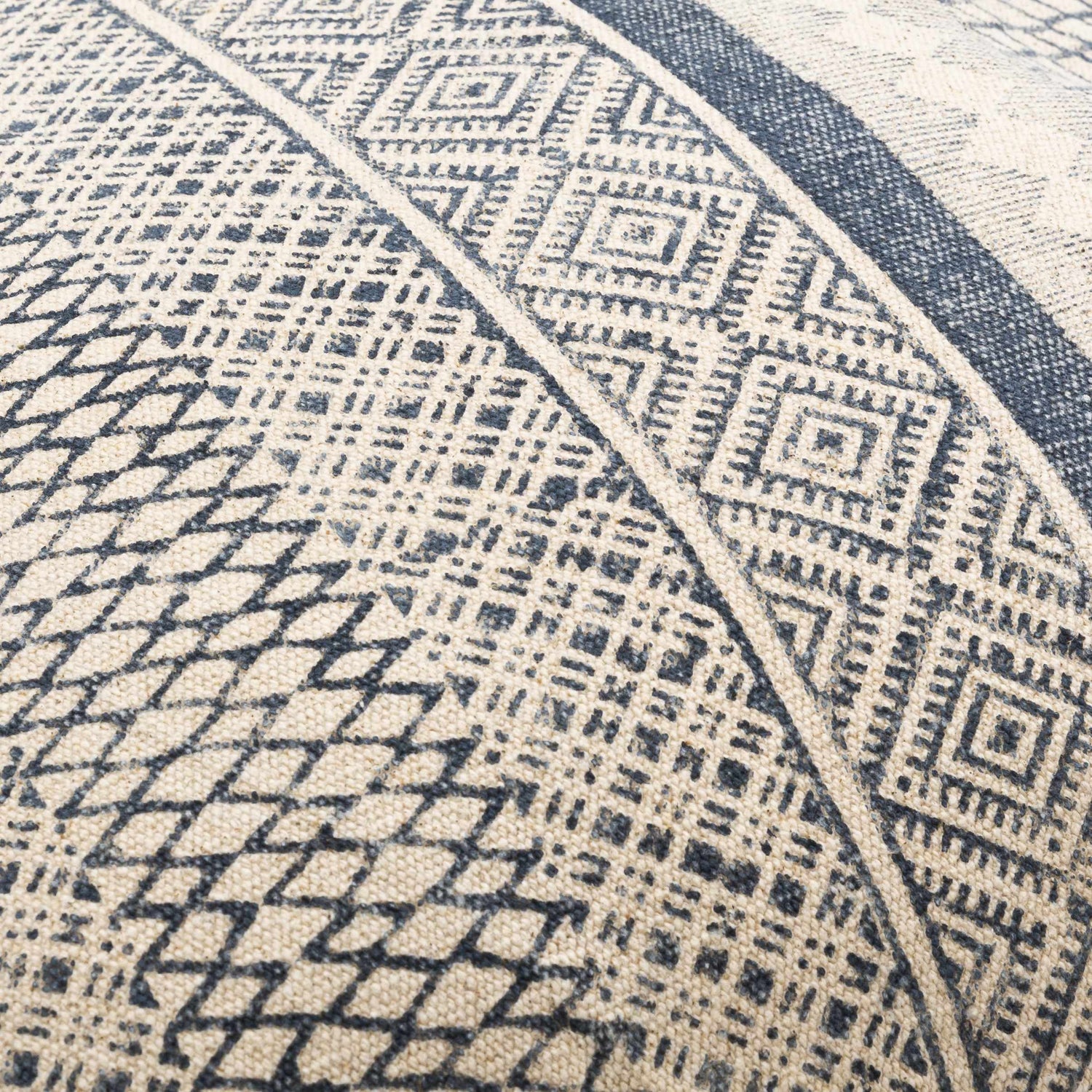 Manogpi Pillow Cover