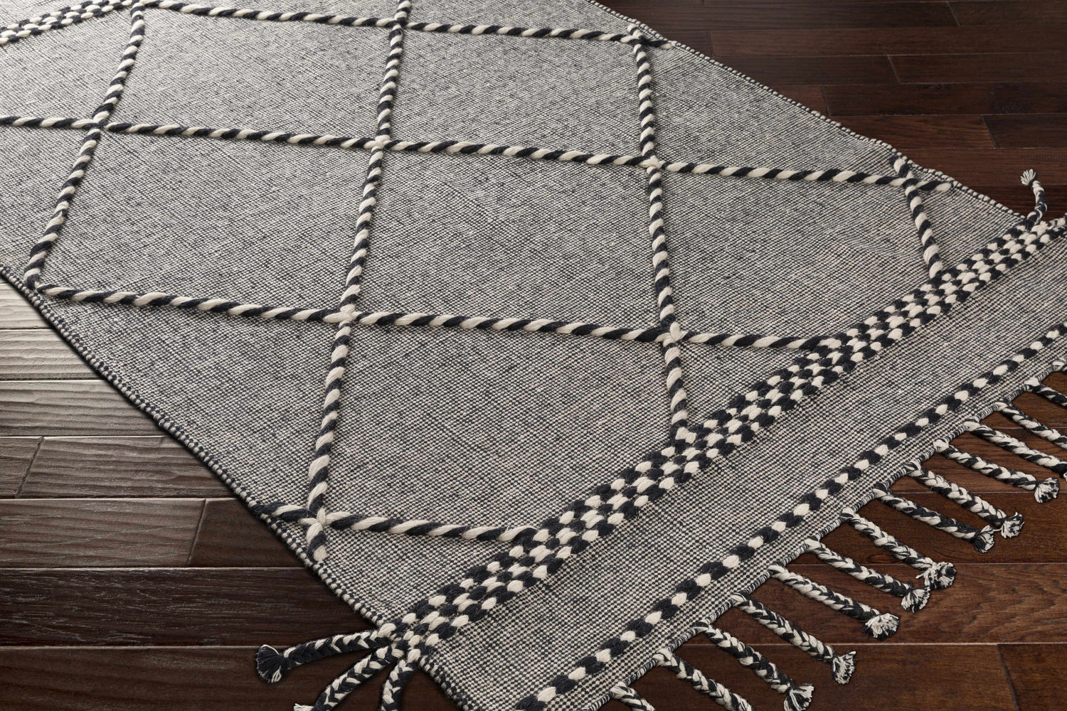 Ninderry Wool Area Rug - Clearance