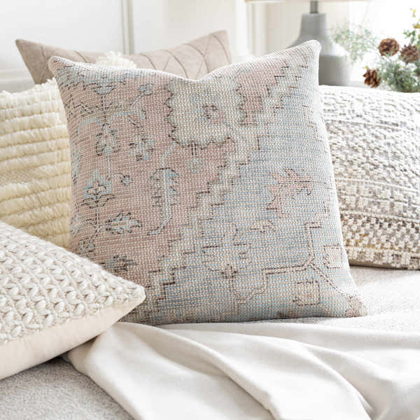 Pulilan Pillow Cover